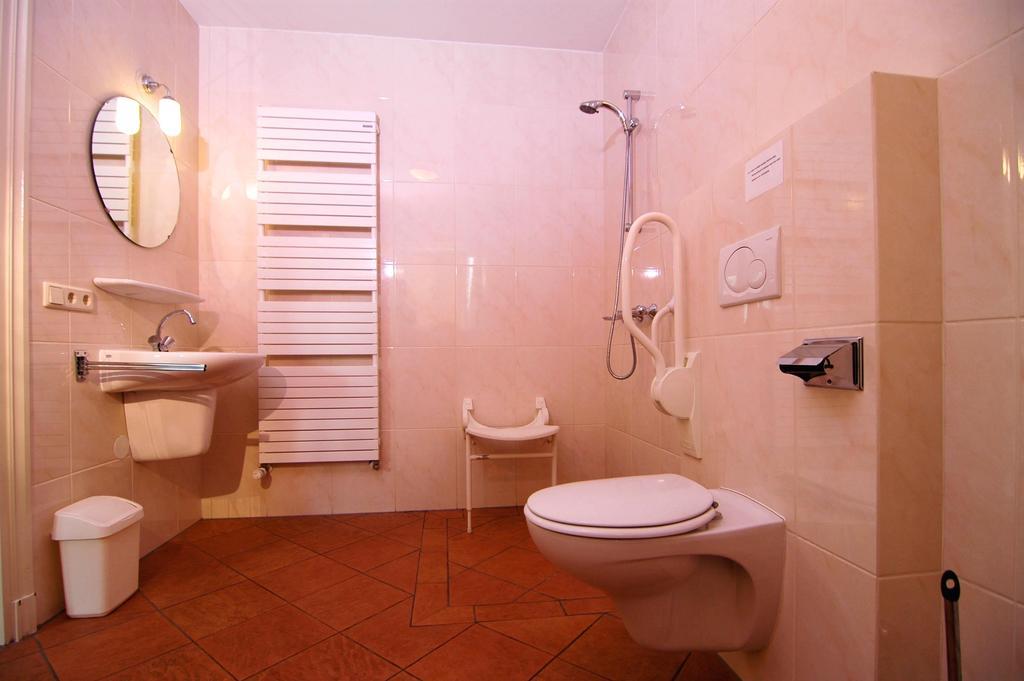 Hotel Erfgoedlogies D'Ouffenhoff Baarlo  Zimmer foto