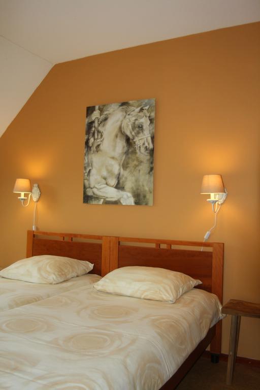 Hotel Erfgoedlogies D'Ouffenhoff Baarlo  Zimmer foto